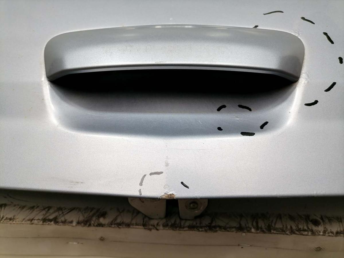 Opel Corsa D original Heckklappe mit Heckscheibe Z163 Lichtsilber 5-T&uuml;rer Bj.2010